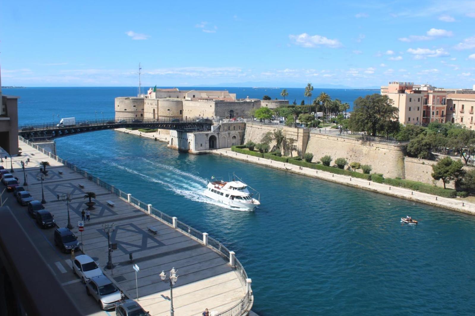 Hotel Europa Taranto Kültér fotó
