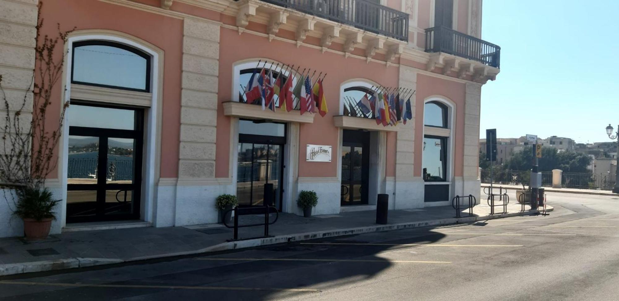 Hotel Europa Taranto Kültér fotó