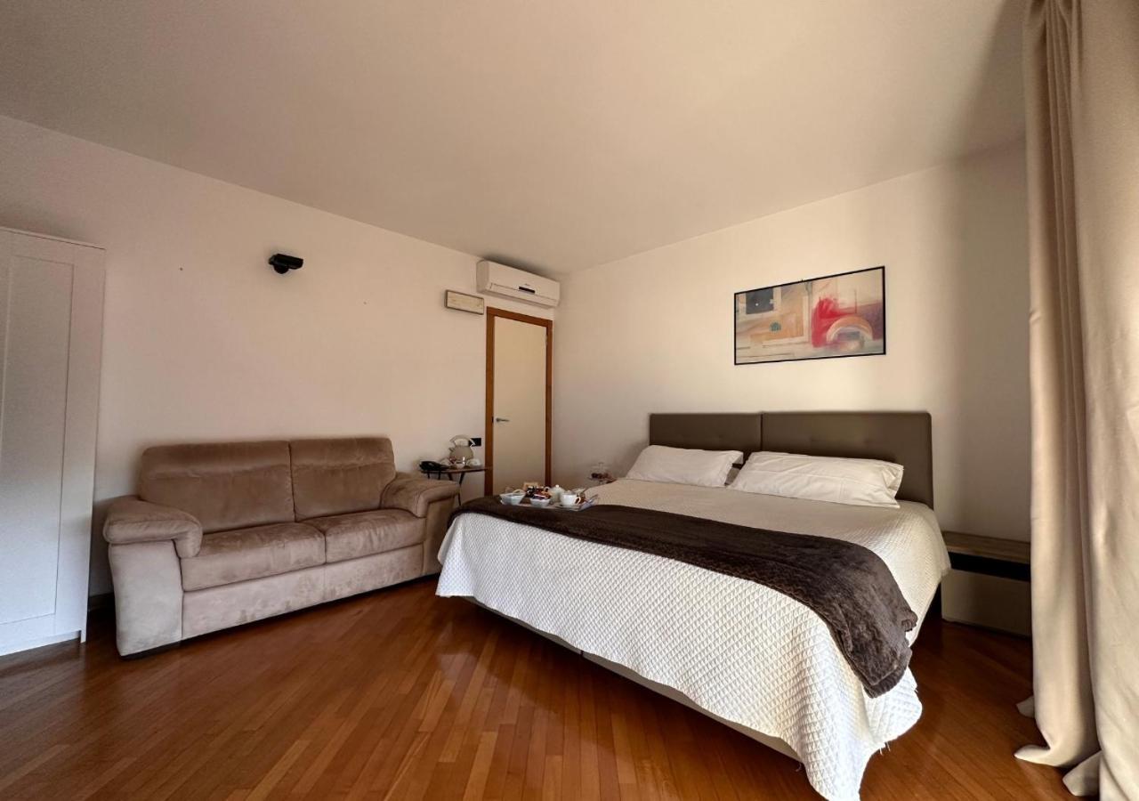 Hotel Europa Taranto Kültér fotó